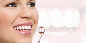 طرق تبييض الأسنان عند الطبيب