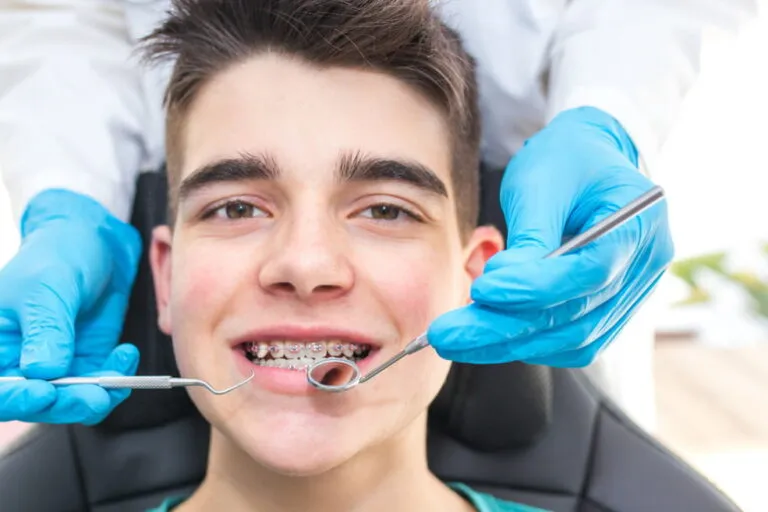 أفضل دكتور تقويم أسنان في المهندسين