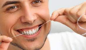 أضرار خيط الأسنان أضرار خيط الأسنان